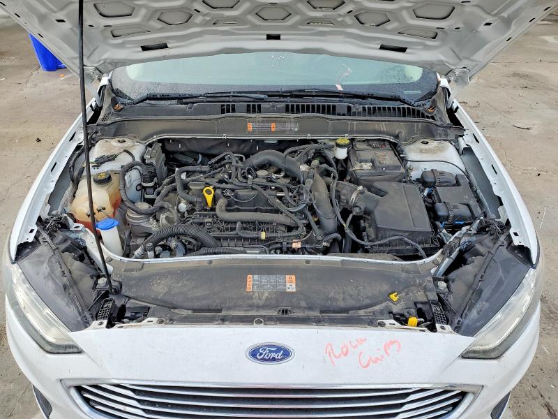 Photo 11 from auction – 2019 FORD FUSION with VIN 3FA6P0HD8KR247479