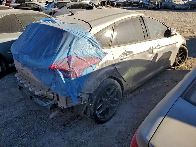 Photo 3 from auction – 2016 FORD FOCUS SE with VIN 1FADP3K22GL388604
