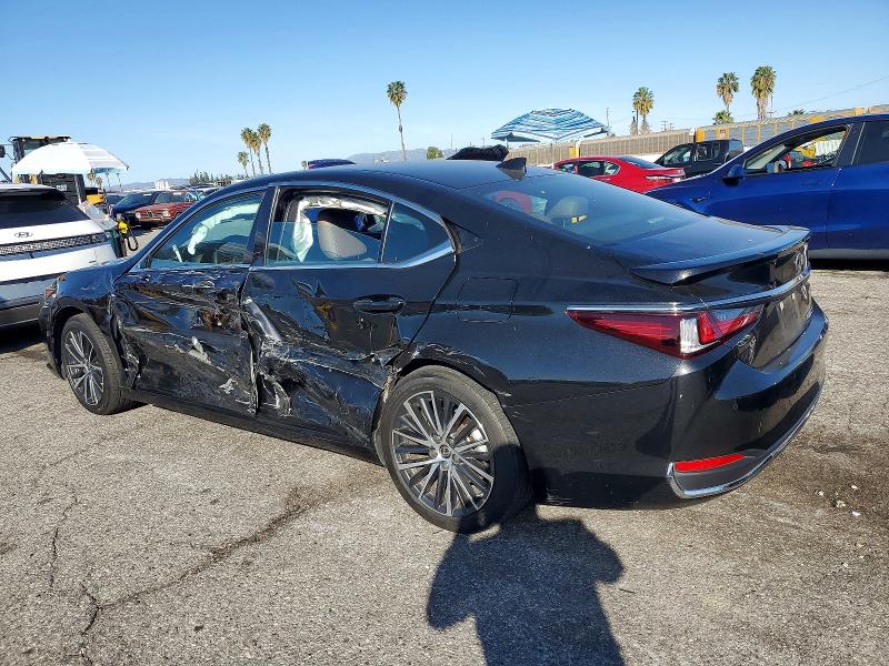 Photo 2 from auction – 2025 LEXUS ES with VIN 58ADA1C11SU063844
