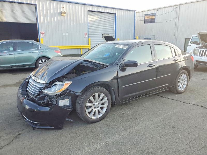CHRYSLER 200 TOURIN 2013 with VIN 1C3CCBBB6DN713836 - Photo from auction