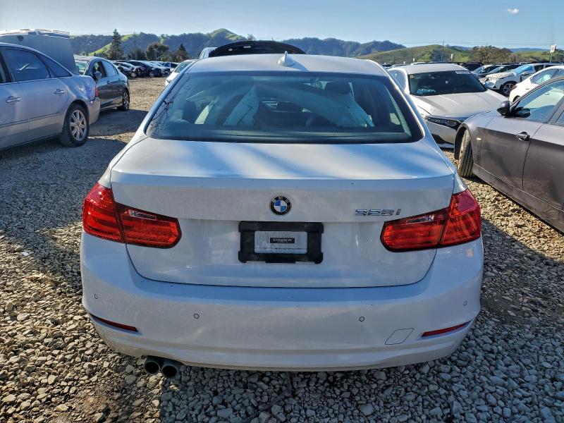 Photo 6 from auction – 2015 BMW 328 I SULE with VIN WBA3C1C5XFK121582