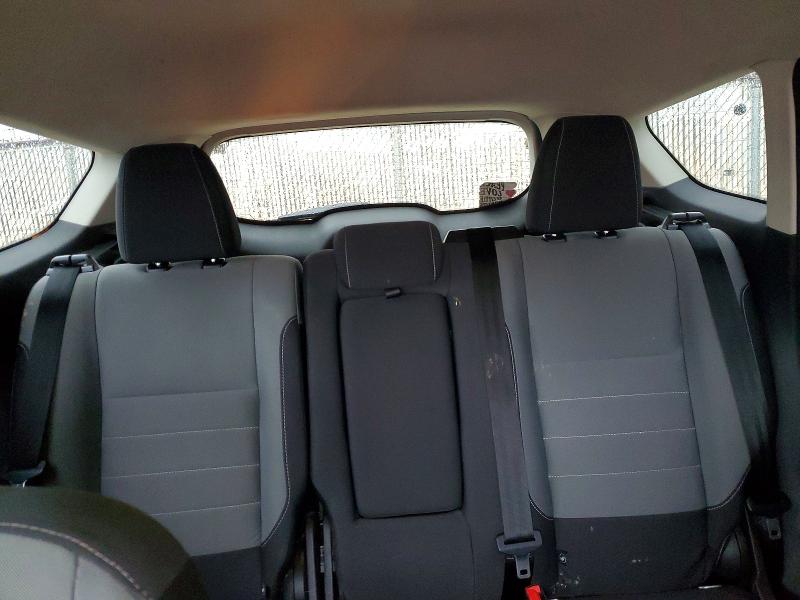 Photo 10 from auction – 2016 FORD ESCAPE SE with VIN 1FMCU9GX8GUA73897