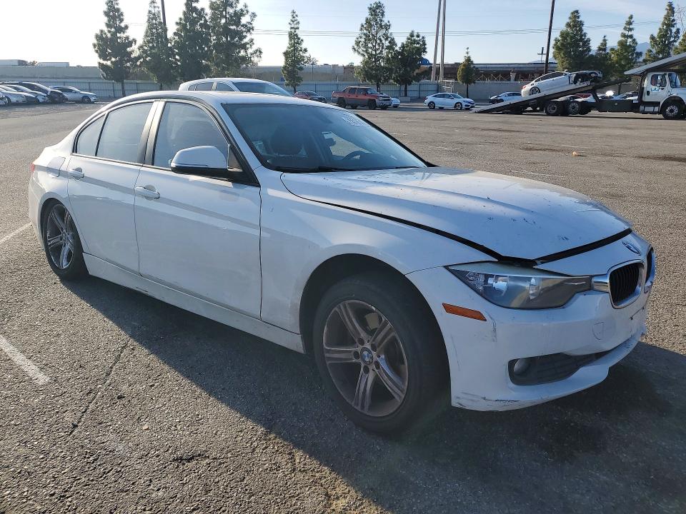 Photo 4 from auction – 2014 BMW 320 I with VIN WBA3B1C59EK131182