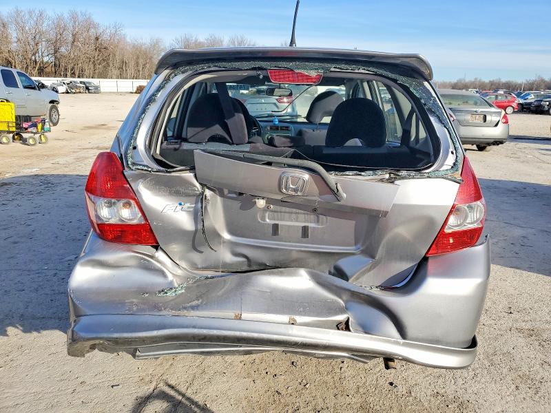 Photo 6 from auction – 2008 HONDA FIT with VIN JHMGD38628S043220