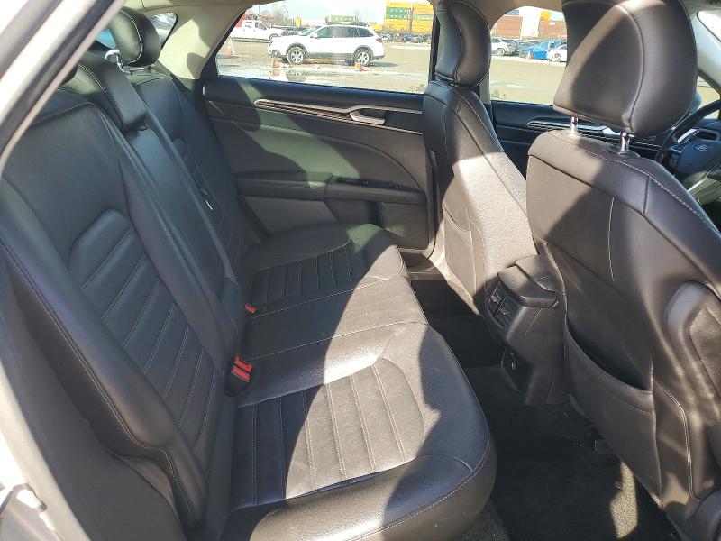 Photo 10 from auction – 2016 FORD FUSION SE with VIN 3FA6P0T94GR325797