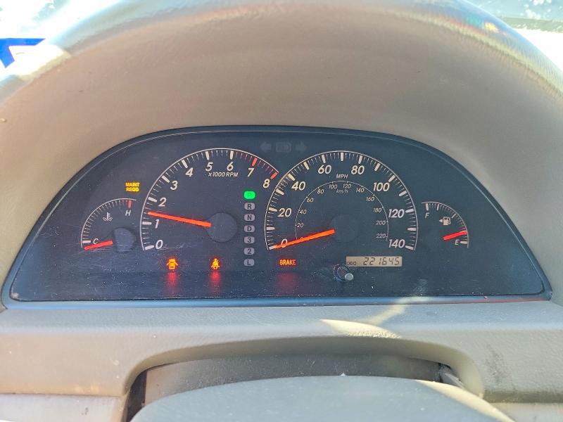 Photo 9 from auction – 2005 TOYOTA CAMRY LE with VIN 4T1BF32K25U596408
