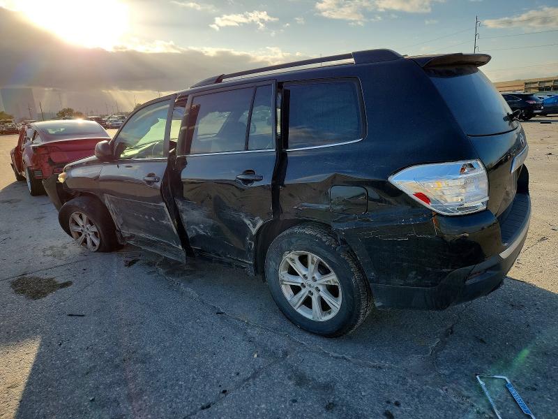 Photo 2 from auction – 2012 TOYOTA HIGHLANDER with VIN 5TDBK3EH1CS106123