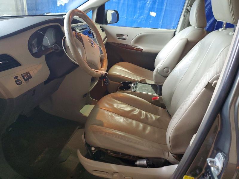 Photo 7 from auction – 2012 TOYOTA SIENNA with VIN 5TDYK3DC3CS241233