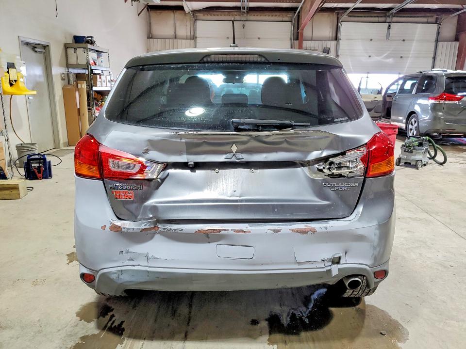 Foto 6 de la subasta – 2015 MITSUBISHI OUTLANDER con VIN 4A4AR4AU6FE015707