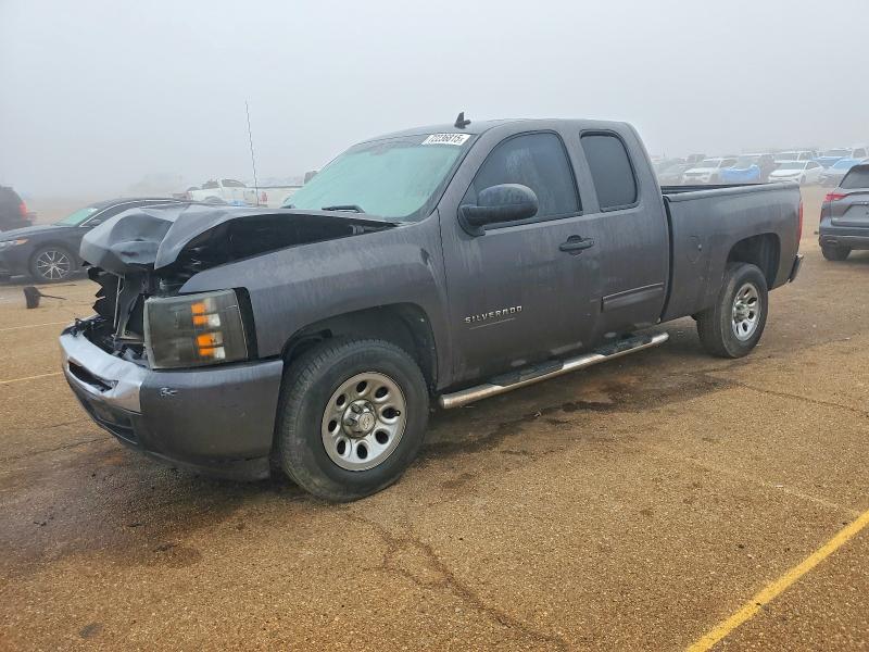 CHEVROLET SILVERADO 2011 with VIN 1GCRCREAXBZ137837 - Photo from auction