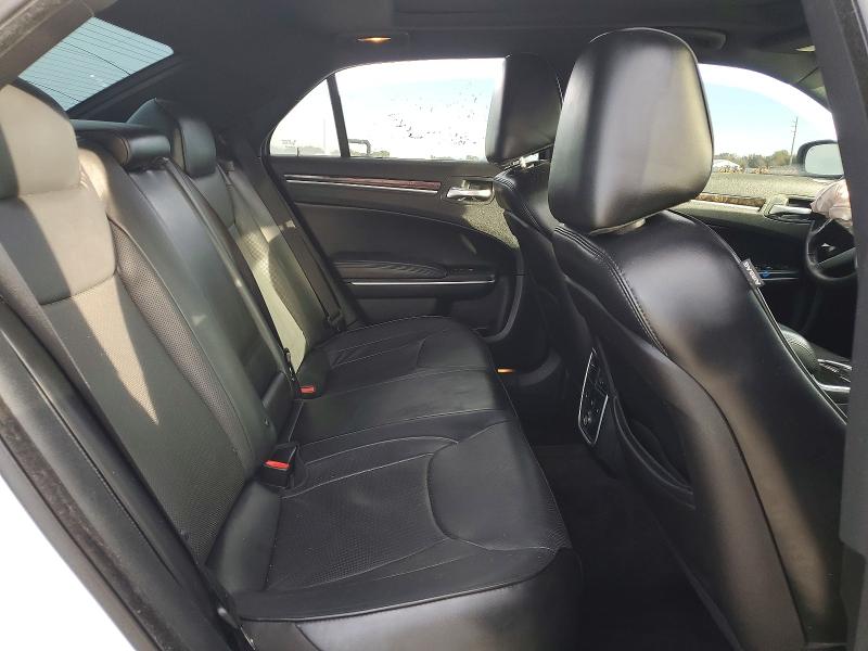 Photo 10 from auction – 2014 CHRYSLER 300C with VIN 2C3CCAKG1EH255929