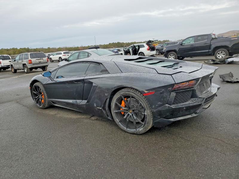 Photo 2 from auction – 2015 LAMBORGHINI AVENTADOR with VIN ZHWUC1ZD6FLA03698