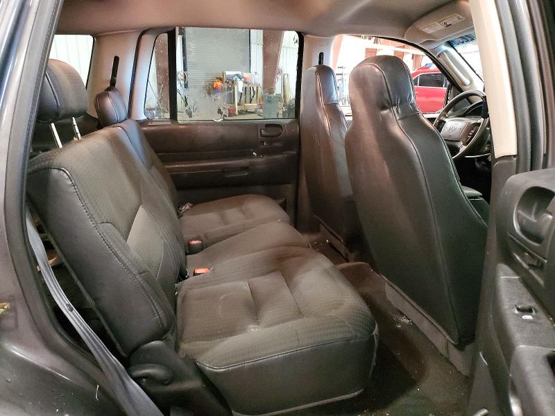 Photo 11 from auction – 2003 DODGE DURANGO SP with VIN 1D4HS38NX3F556075