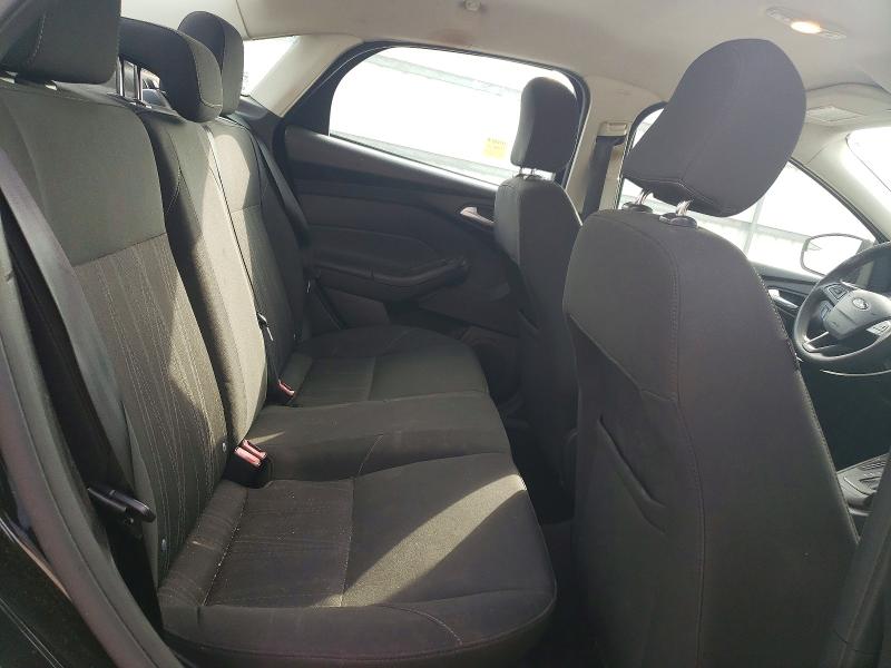 Photo 10 from auction – 2015 FORD FOCUS with VIN 1FADP3F22FL262798