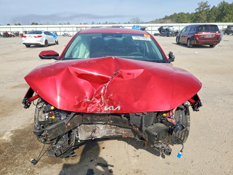 Photo 5 from auction – 2025 KIA K4 with VIN 3KPFU4DE0SE081166