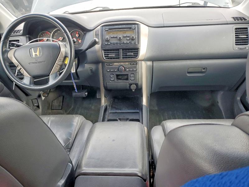 Photo 8 from auction – 2006 HONDA PILOT EX with VIN 5FNYF28556B031672