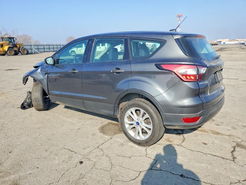 Photo 2 from auction – 2018 FORD ESCAPE with VIN 1FMCU0F70JUA92335