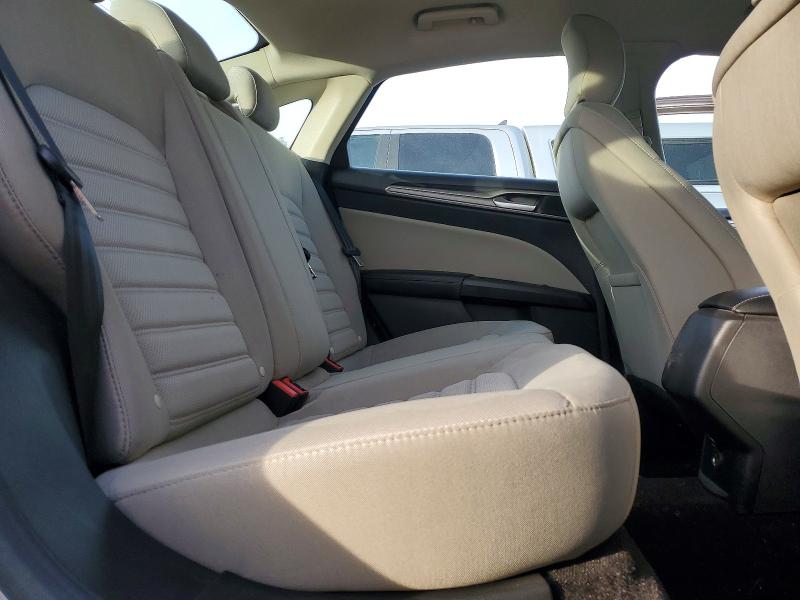 Photo 10 from auction – 2018 FORD FUSION S with VIN 3FA6P0G71JR285680