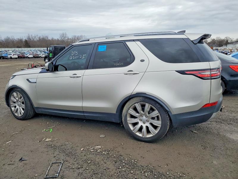 Photo 2 from auction – 2017 LAND ROVER DISCOVERY with VIN SALRHBBV3HA027244