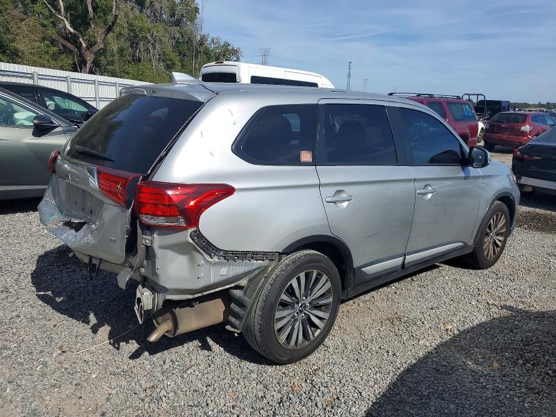 Photo 3 from auction – 2020 MITSUBISHI OUTLANDER with VIN JA4AD3A36LZ020704