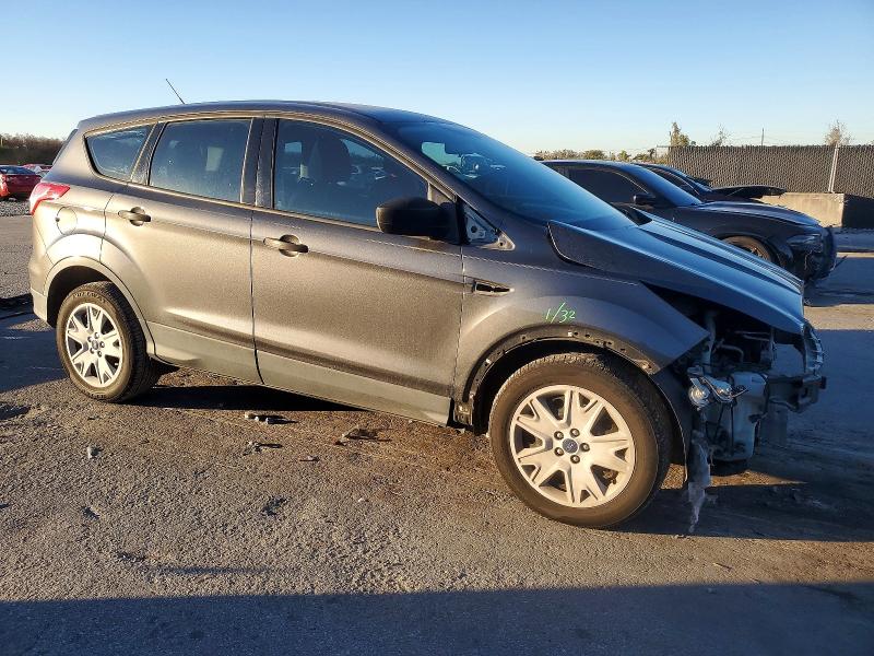 Photo 4 from auction – 2016 FORD ESCAPE S with VIN 1FMCU0F70GUC73833