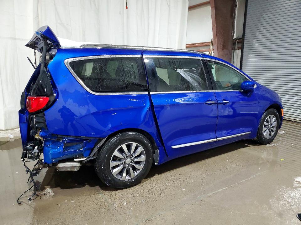 Photo 3 from auction – 2019 CHRYSLER PACIFICA with VIN 2C4RC1EG5KR706030