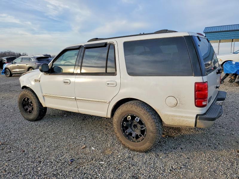 Photo 2 from auction – 2001 FORD EXPEDITION with VIN 1FMRU15W31LB16710