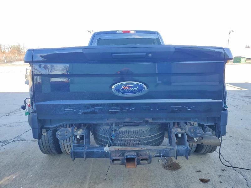 Photo 6 from auction – 2017 FORD F350 SUPER with VIN 1FT8W3DT7HEB27656