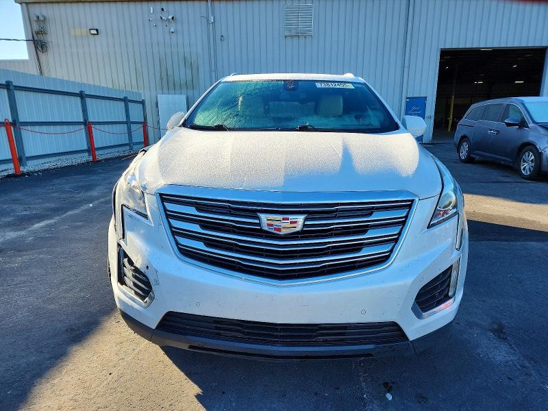 Photo 5 from auction – 2017 CADILLAC XT5 LUXURY with VIN 1GYKNBRS2HZ101309