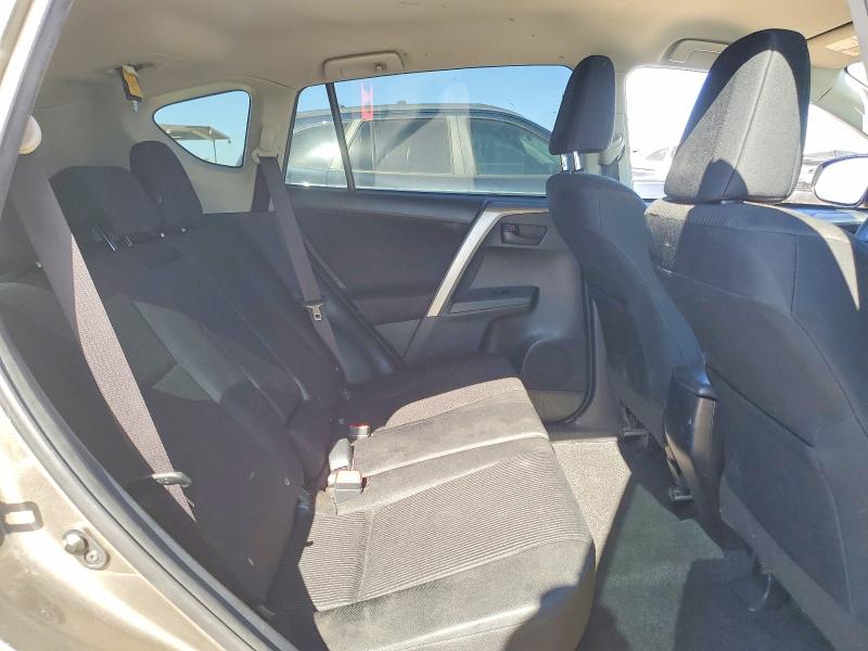 Photo 10 from auction – 2015 TOYOTA RAV4 LE with VIN JTMBFREV0FD166987
