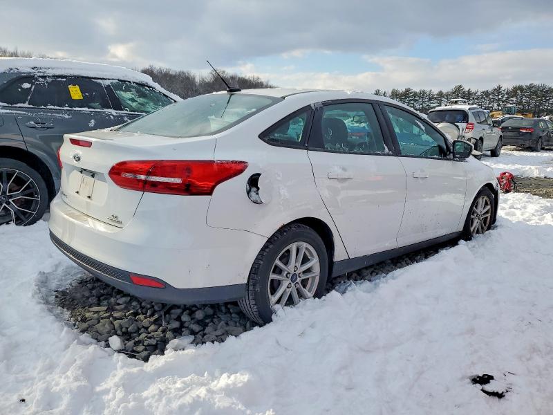 Photo 3 from auction – 2015 FORD FOCUS SE with VIN 1FADP3F27FL293142