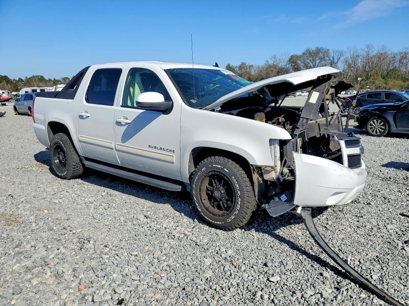 Photo 4 from auction – 2010 CHEVROLET AVALANCHE with VIN 3GNNCEE04AG111805