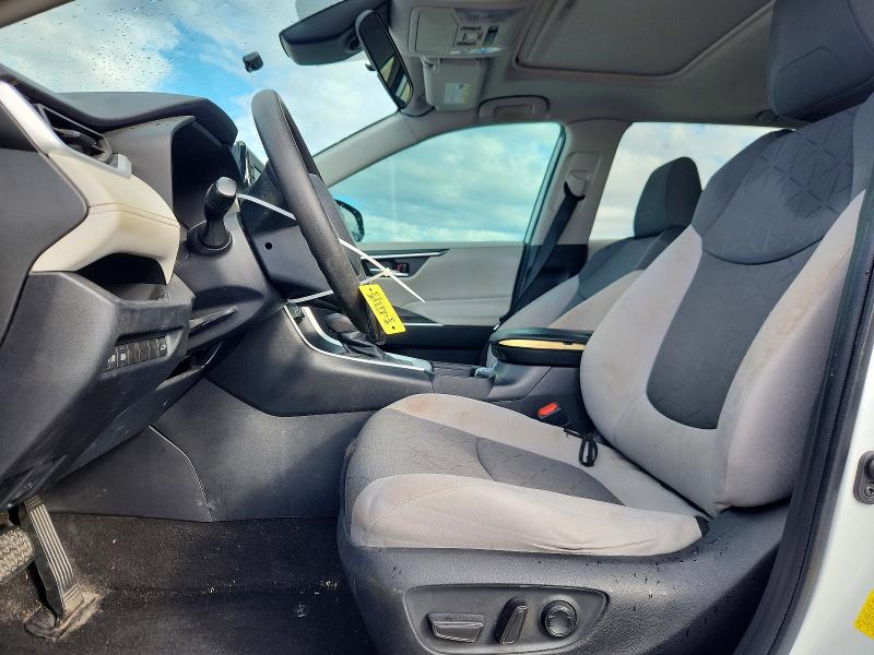 Photo 7 from auction – 2021 TOYOTA RAV4 XLE with VIN 2T3W1RFVXMC168584