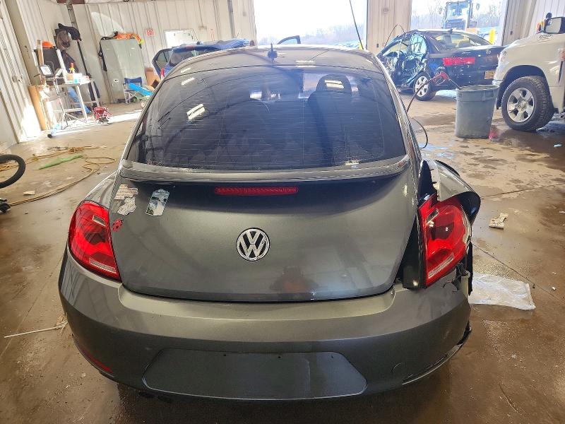 Photo 6 from auction – 2014 VOLKSWAGEN BEETLE with VIN 3VWFP7AT8EM624444