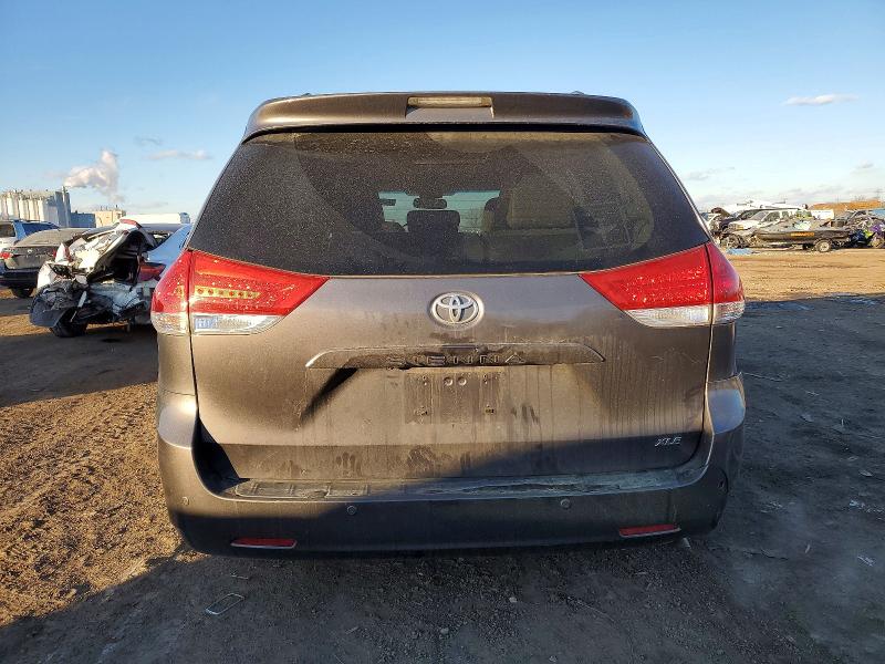Photo 6 from auction – 2012 TOYOTA SIENNA XLE with VIN 5TDYK3DC0CS263903