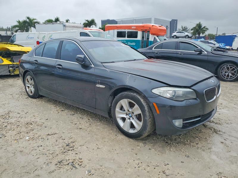 صورة رقم 4 من المزاد - 2012 BMW 528 I مع VIN WBAXG5C59CC593954