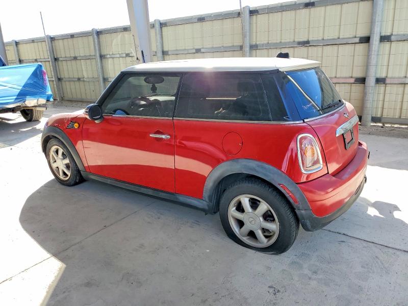 Photo 2 from auction – 2008 MINI COOPER with VIN WMWMF33568TT62382