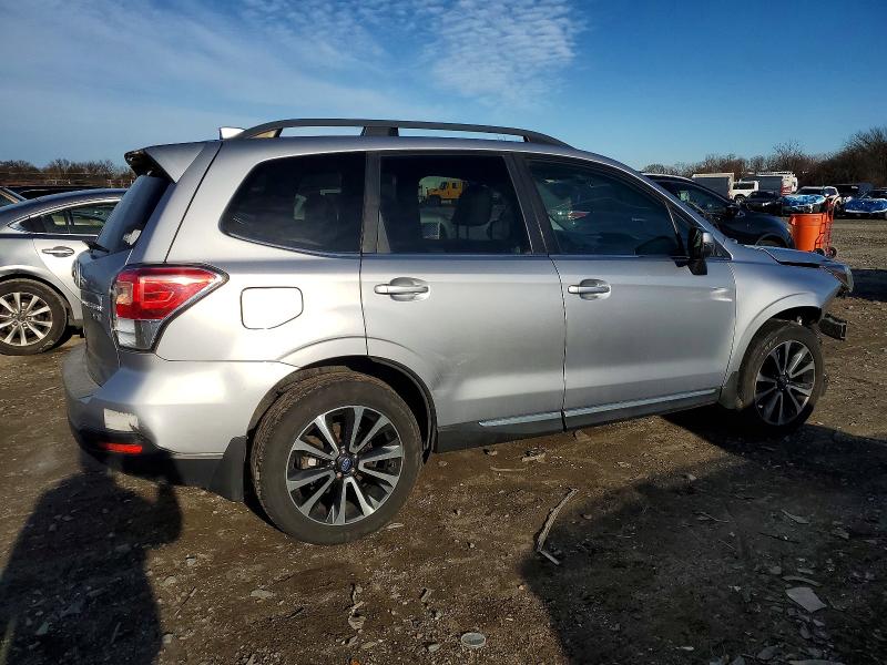 Photo 3 from auction – 2017 SUBARU FORESTER 2 with VIN JF2SJGTC8HH567575