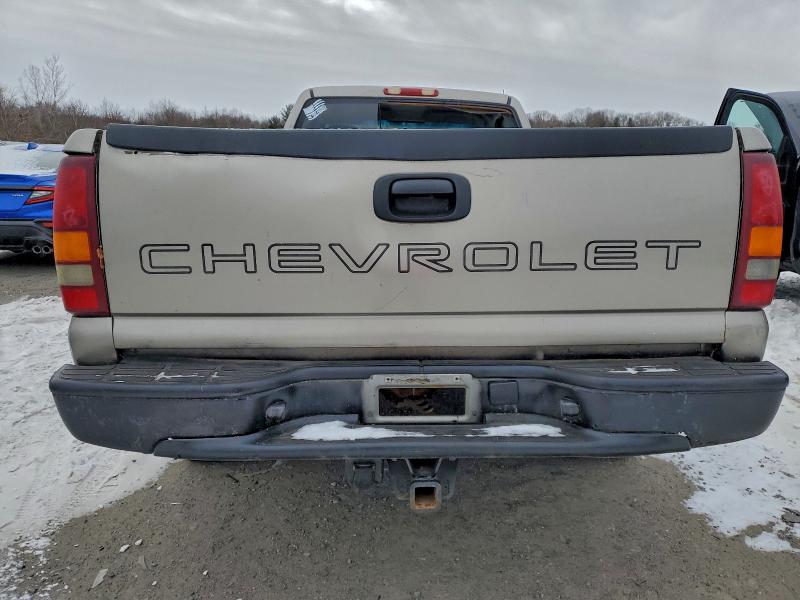 Photo 6 from auction – 2001 CHEVROLET SILVERADO with VIN 1GCEK14T31E214785