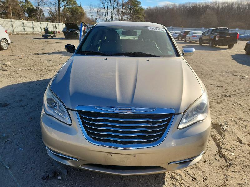 Photo 5 from auction – 2013 CHRYSLER 200 with VIN 1C3CCBCG5DN754758