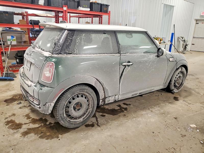 Photo 3 from auction – 2011 MINI COOPER S with VIN WMWSV3C52BTY13213