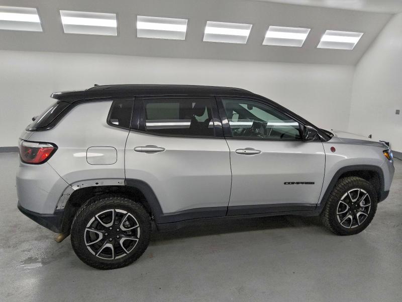 Photo 3 from auction – 2024 JEEP COMPASS TR with VIN 3C4NJDDN3RT144948