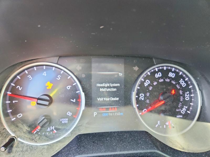 Photo 9 from auction – 2020 TOYOTA RAV4 LE with VIN 2T3F1RFV1LC102827