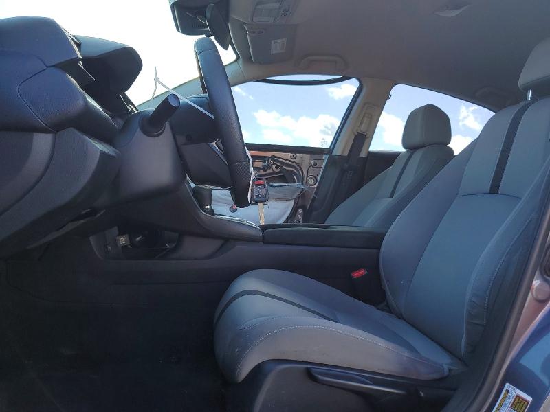 Photo 7 from auction – 2019 HONDA CIVIC LX with VIN 19XFC2F61KE012791