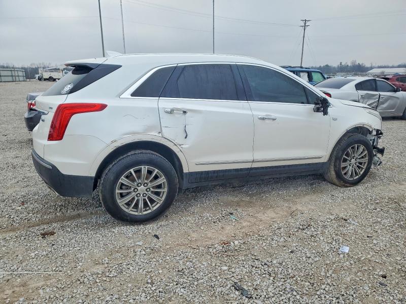 Photo 3 from auction – 2018 CADILLAC XT5 LUXURY with VIN 1GYKNCRS9JZ183275