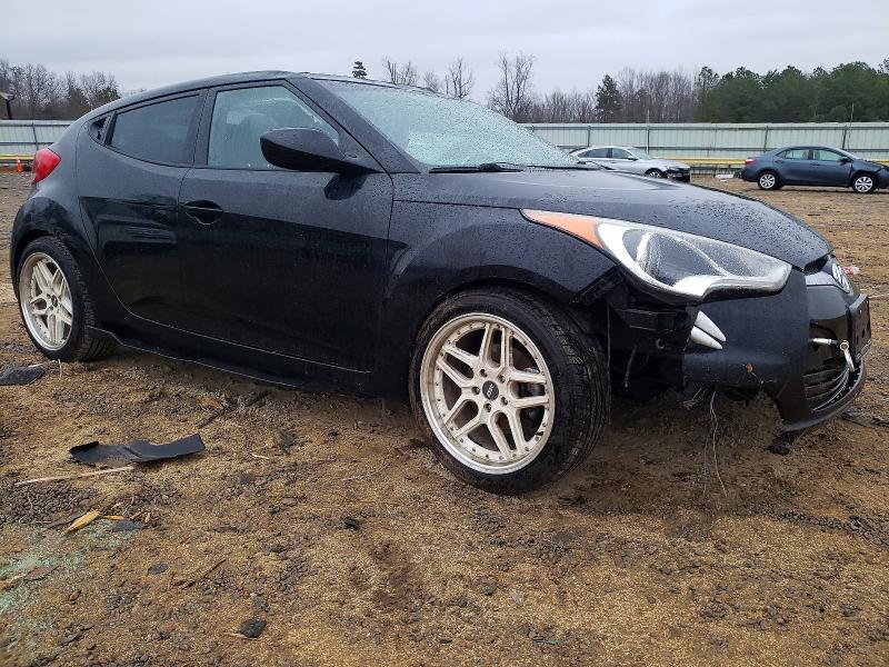 Photo 4 from auction – 2016 HYUNDAI VELOSTER with VIN KMHTC6AD7GU294410