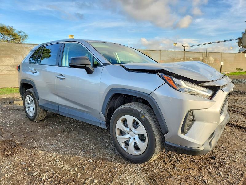 Photo 4 from auction – 2024 TOYOTA RAV4 with VIN 2T3F1RFV4RW417712