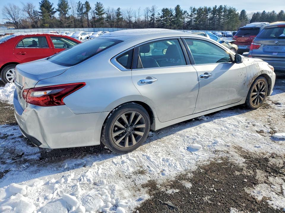 Photo 3 from auction – 2018 NISSAN ALTIMA with VIN 1N4AL3AP9JC183316