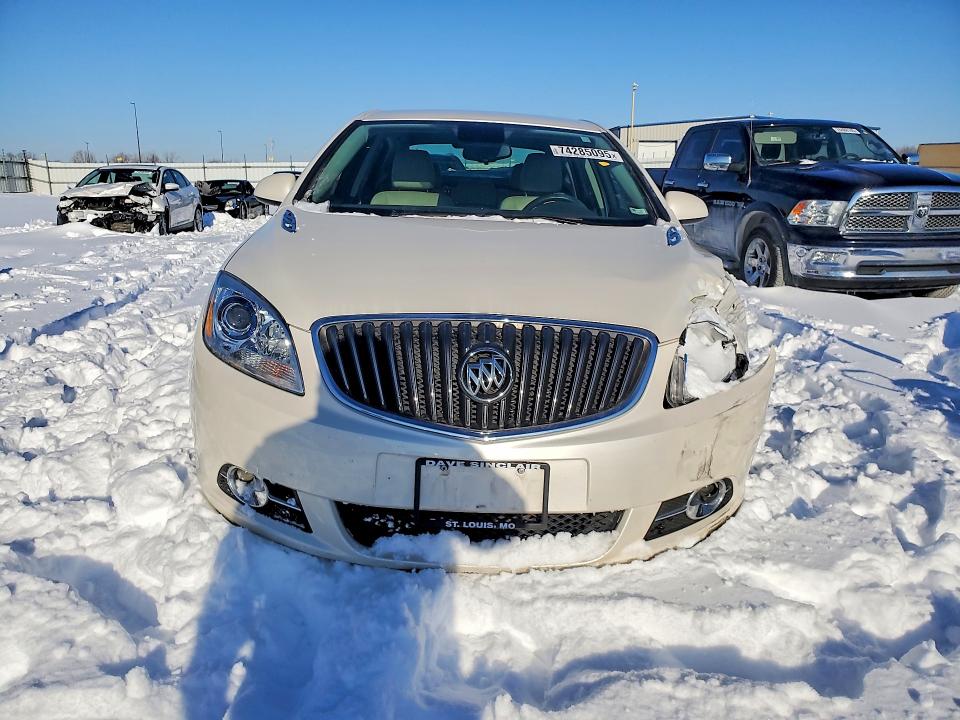 Photo 5 from auction – 2013 BUICK VERANO with VIN 1G4PP5SK5D4131456