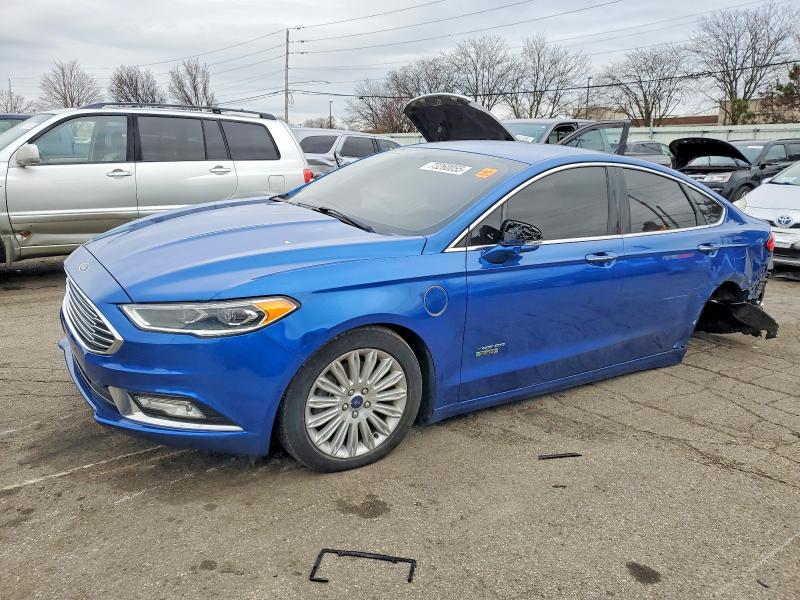 FORD FUSION 2017 with VIN 3FA6P0PUXHR337940 - Photo from auction